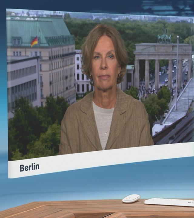Dorthe Ferber mit ZDF-Mikro