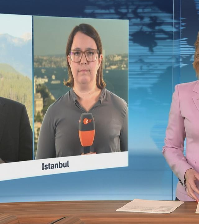 Phoebe Gaa und Elmar Theveßen im Schaltgespräch mit der heute