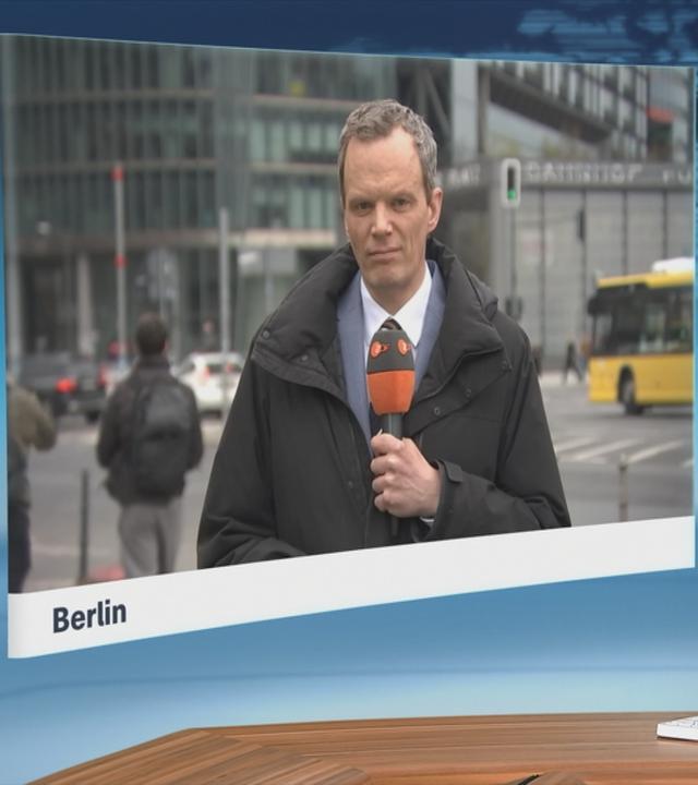 Moderatorin im Schaltgespräch mit ZDF-Wirtschaftsexperte Florian Neuhann