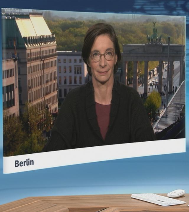 Moderatorin im Schaltgespräch mit ZDF-Korrespondentin Diana Zimmermann