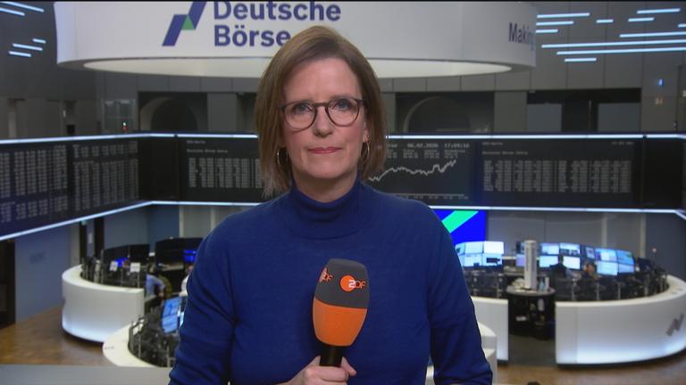 Obwohl US-Handelskonflikte und hohe Zölle die Wirtschaft belasten, konnte Deutschland seine Exporte im vergangenen Jahr insgesamt leicht steigern. Valerie Haller berichtet.