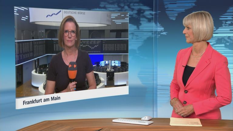 ZDF-Börsenexpertin Valerie Haller bei einem Schaltgespräch.