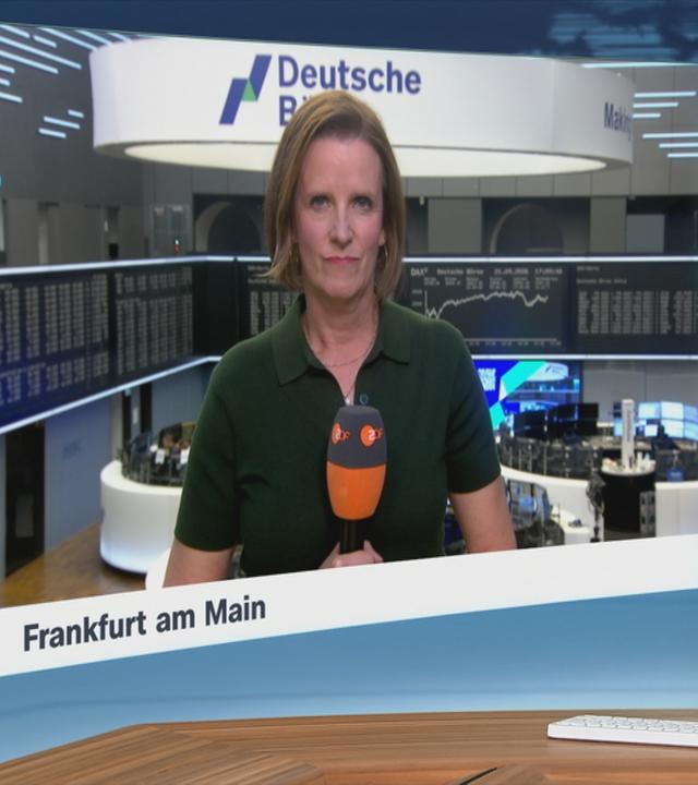Moderatorin im Schaltgespräch mit ZDF-Börsenexpertin Valerie Haller