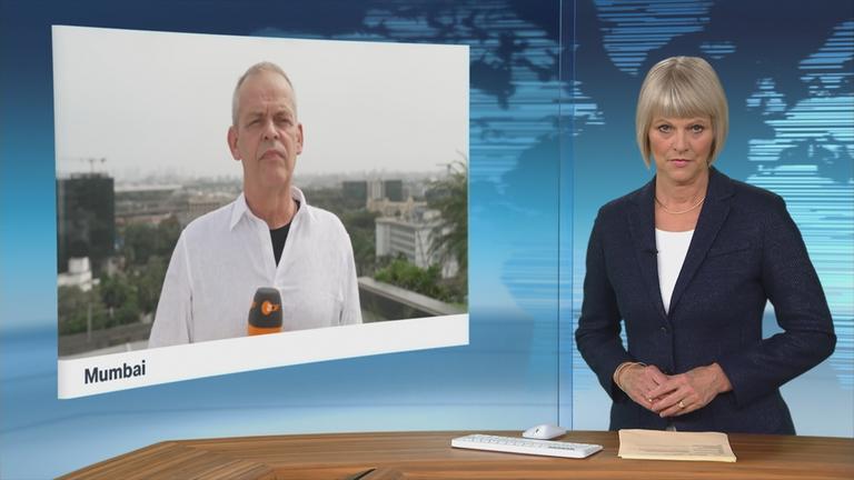 Schaltgespräch Moderatorin mit Korrespondent Hano