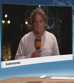 Moderatorin im Schaltgespräch mit ZDF-Korrespondent Dara Hassanzadeh