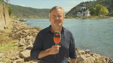 ZDF-Korrespondet Christopher Heinze steht vor dem Rhein bei Kaub.