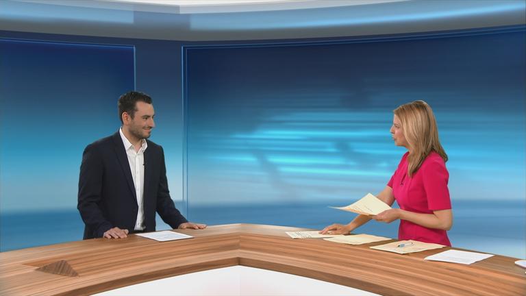 Daniel Heymann aus der Redaktion Recht und Justiz in einem Expertengespräch.