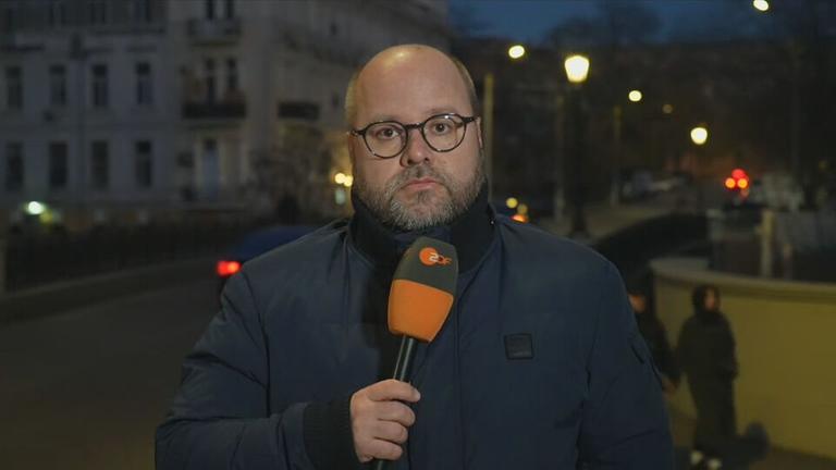 ZDF-Korrespondent Lessmeister ist zu sehen, aus Odessa.