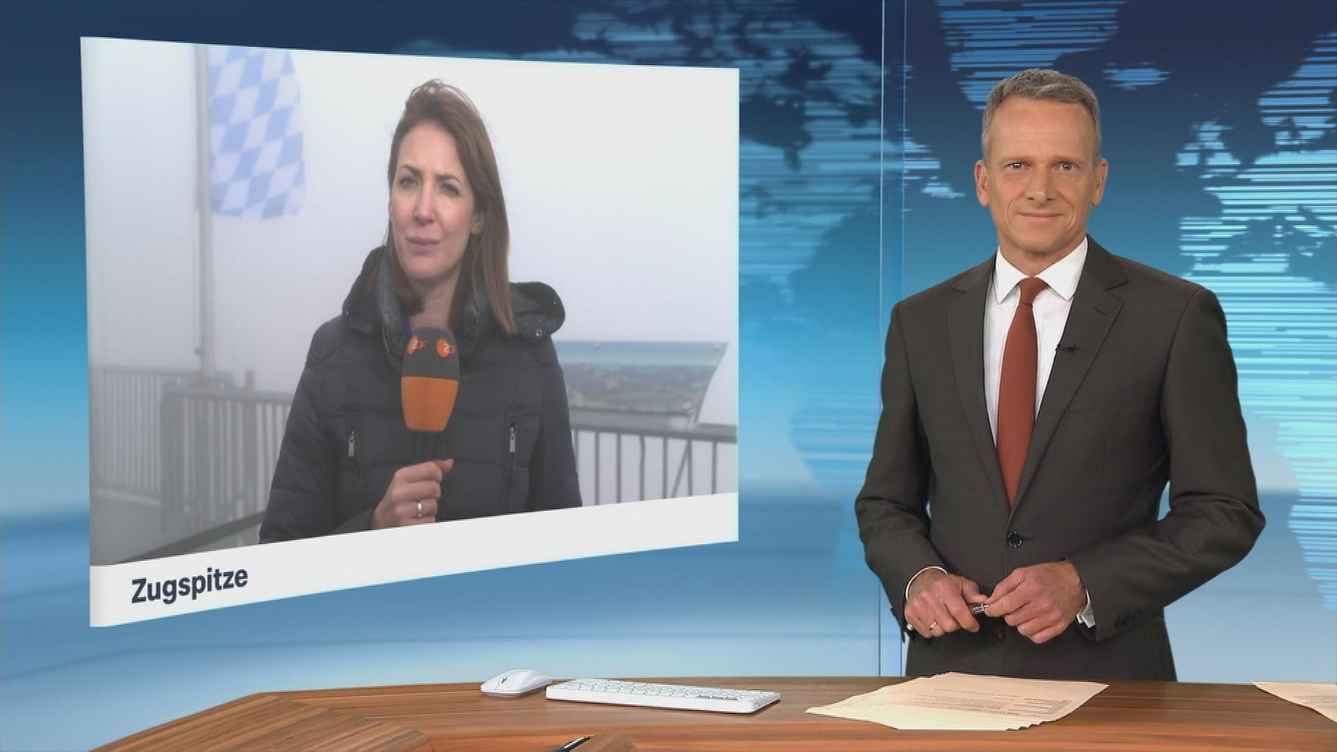 ZDF-Korrespondentin Andrea Maurer berichtet ins ZDFheute-Studio. 