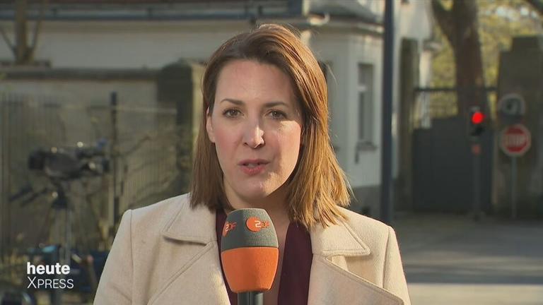 Korrespondentin Andrea Maurer im Schaltgespräch.