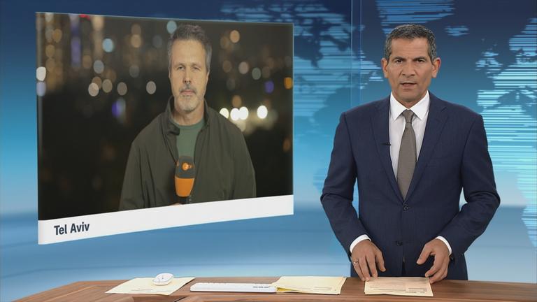 Moderator im Schaltgespräch mit Korrespondent Thomas Reichart