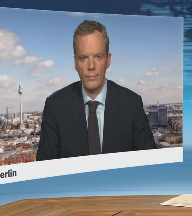 Die mit Iran verbündete Huthi-Miliz hat eine Blockade der Zufahrt zum Roten Meer angekündigt. 