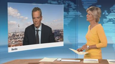 Die mit Iran verbündete Huthi-Miliz im Jemen hat eine Blockade der Zufahrt zum Roten Meer angekündigt. 