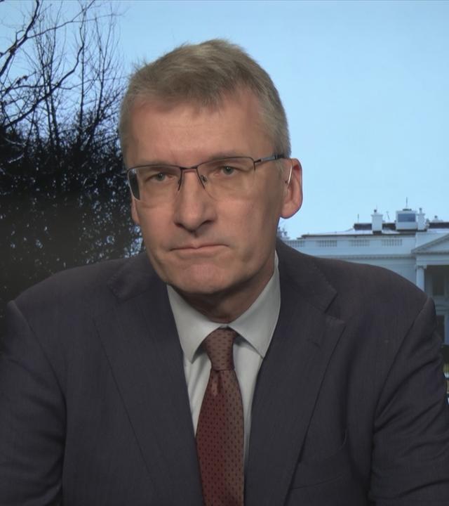 Der ZDF-Korrespondent Elvat Thevessen