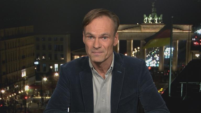 525 Milliarden Euro sind im gestern verabschiedeten Haushaltsentwurf für den Kernhaushalt vorgesehen. Wulf Schmiese berichtet über die Einzelheiten.