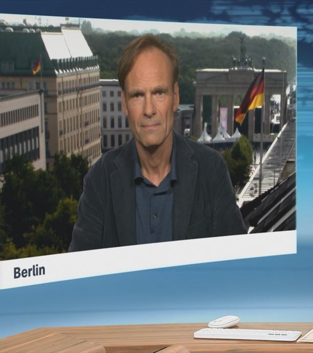Die bisherige Gesundheitsministerin Nina Warken wurde von Merz zur neuen Kanzleramtschefin ernannt, auf sie folgt Carsten Linnemann. 