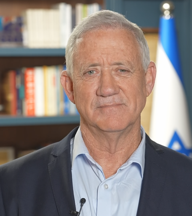 Schaltgespräch zwischen Benjamin Gantz und Anne Gellinek