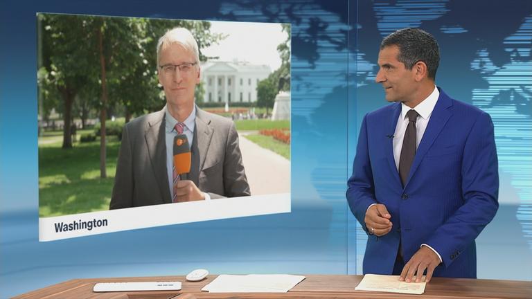 ZDF-Reporter Elmar Theveßen in Washington.