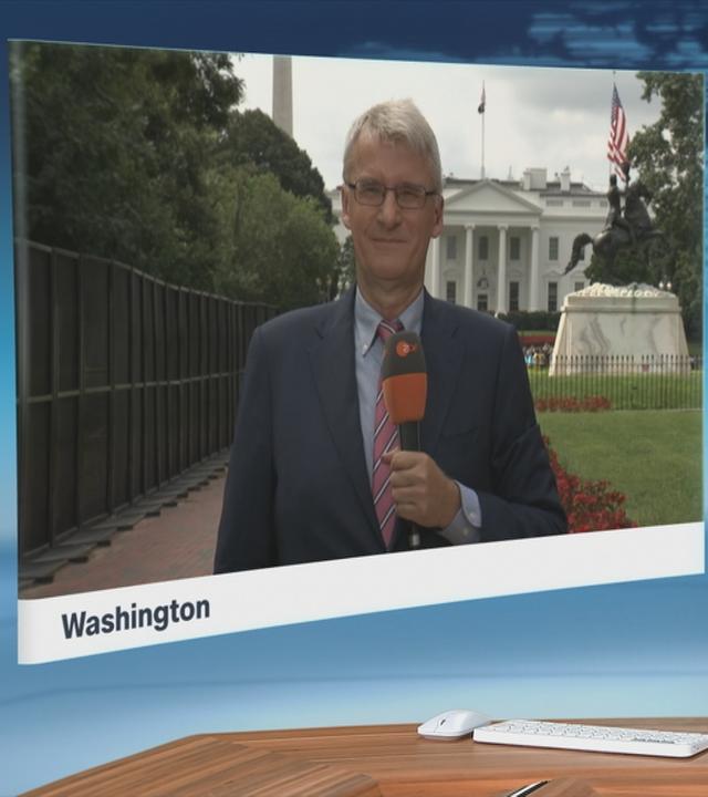 ZDF-Reporter Elmar Theveßen berichtet.