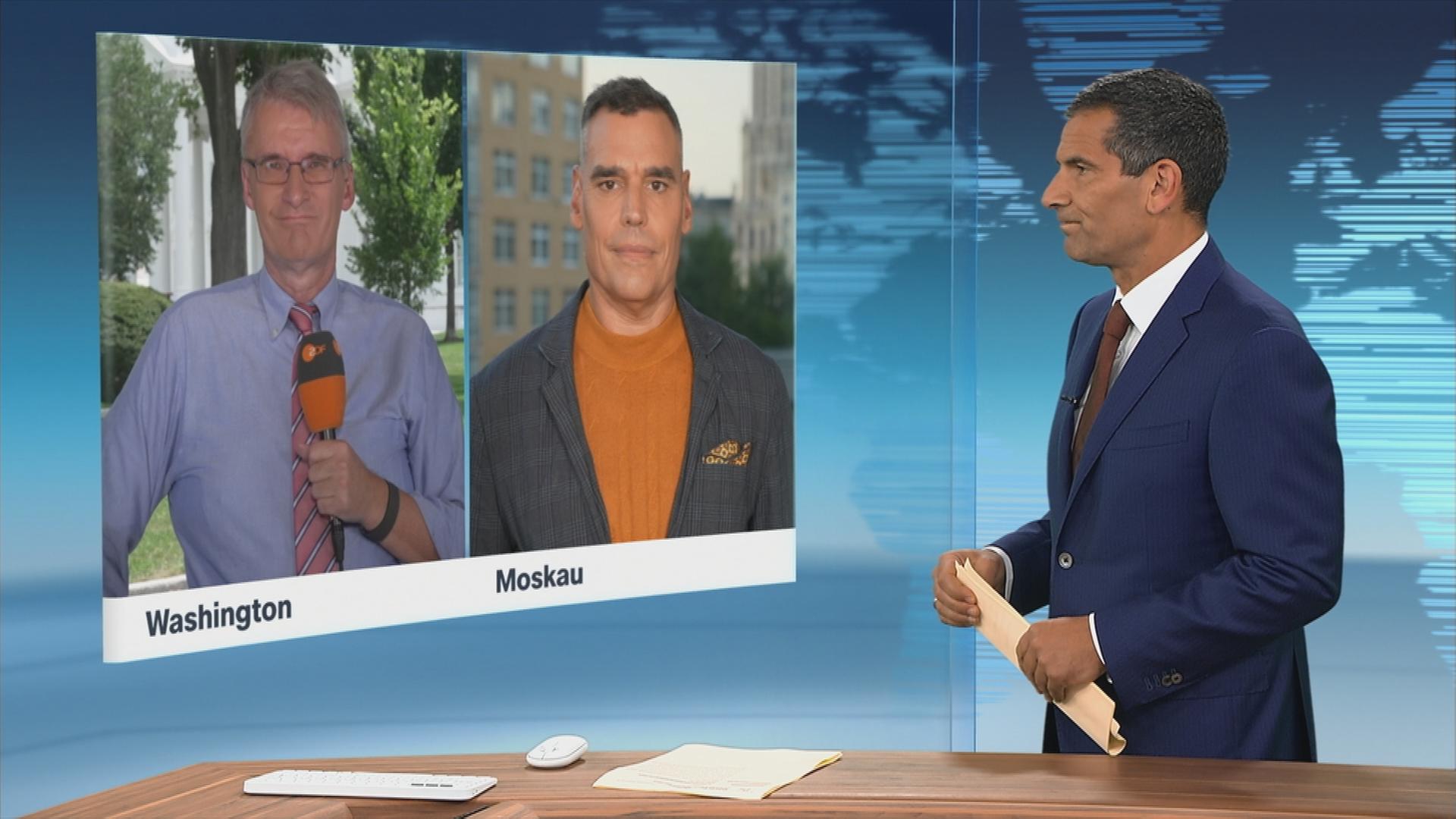 Elmar Theveßen und Armin Coerper berichten.