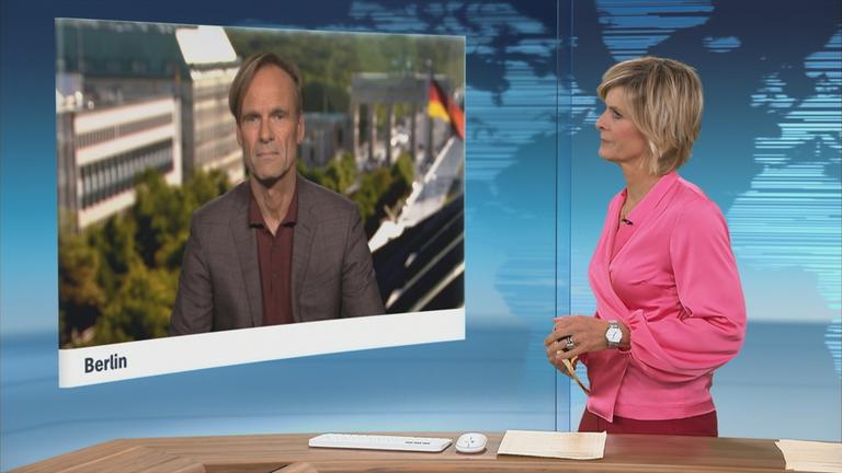 ZDF-Korrespondent Wulf Schmiese in Berlin