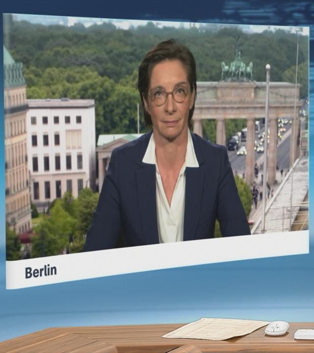 Moderatorin im Schaltgespräch mit ZDF-Hauptstadtkorrespondentin Diana Zimmermann