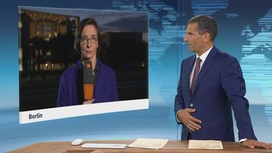 ZDF-Hauptstadtkorrespondentin Diana Zimmermann in Berlin