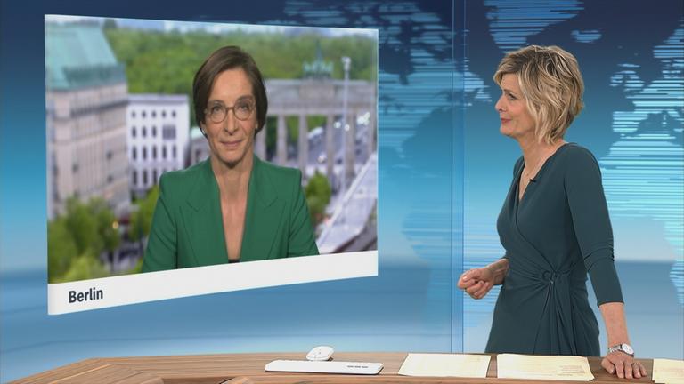 Diana Zimmermann im Schaltgespräch in der heute um 19 Uhr