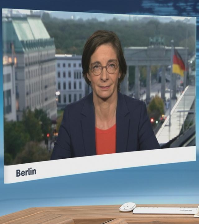 Moderatorin im Schaltgespräch mit ZDF-Hauptstadtkorrespondentin Diana Zimmermann