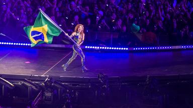 Shakira spielt Gratis-Konzert vor zwei Millionen Menschen