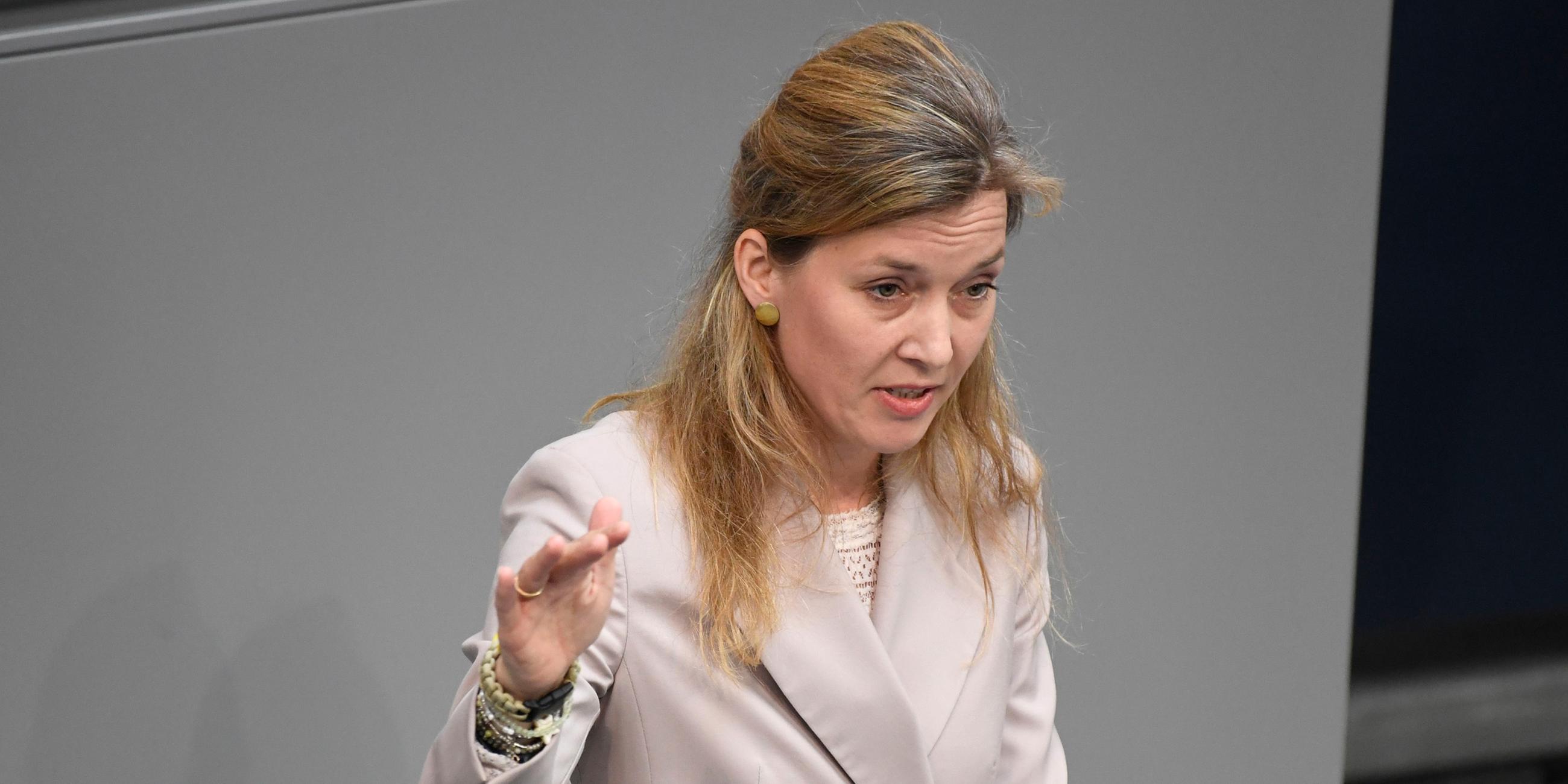 Siemtje Möller SPD in der 17. Sitzung des 21. Deutschen Bundestages im Reichstagsgebäude. Berlin, 09.07.2025