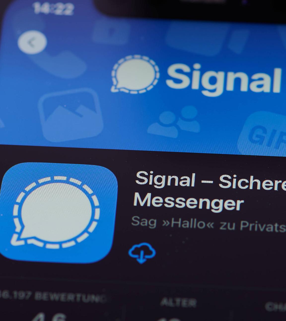 App-Symbol des Signal-Messengers auf dem Bildschirm eines Smartphones. (Symbolbild)