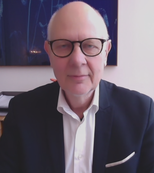 Zukunftsforscher Matthias Horx in seinem Büro