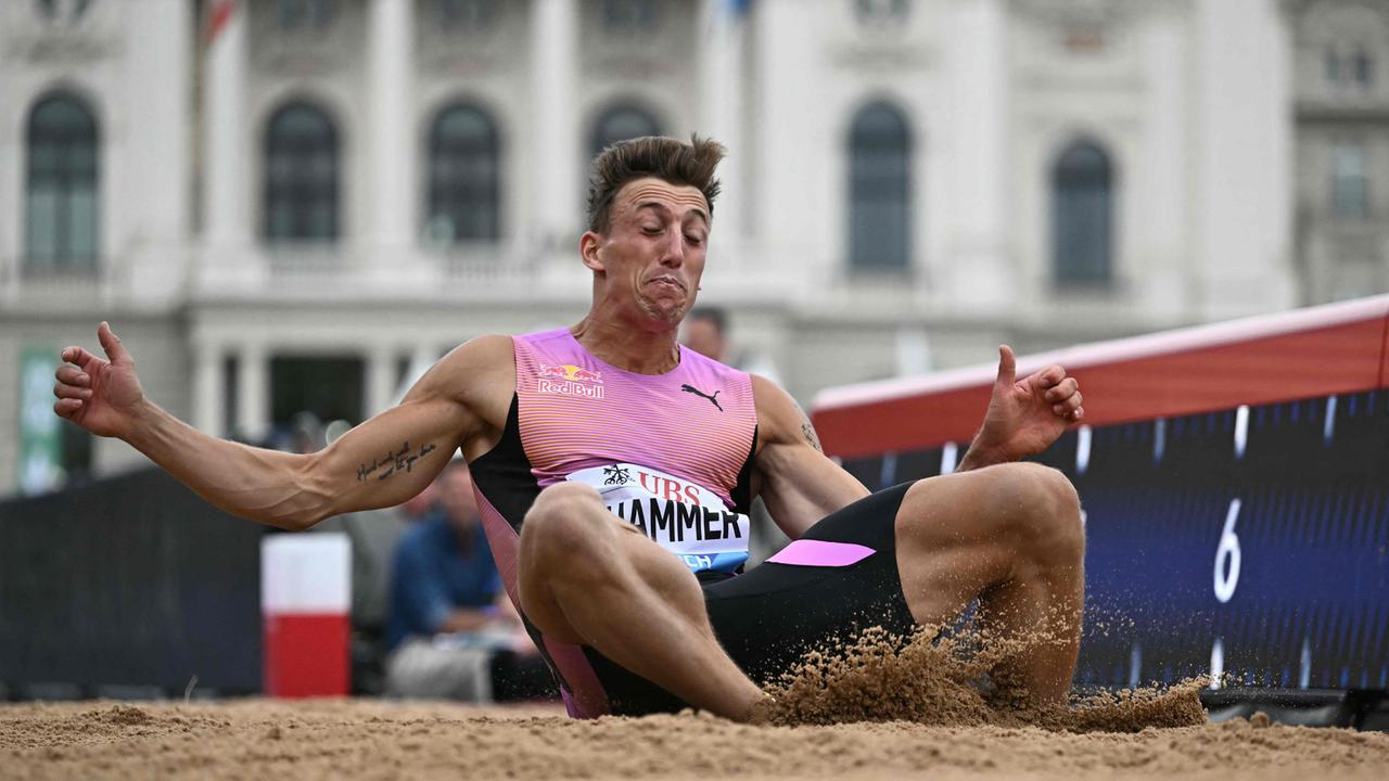 Frederik Ruppert competing in the 3000m hurdles final in Zurich