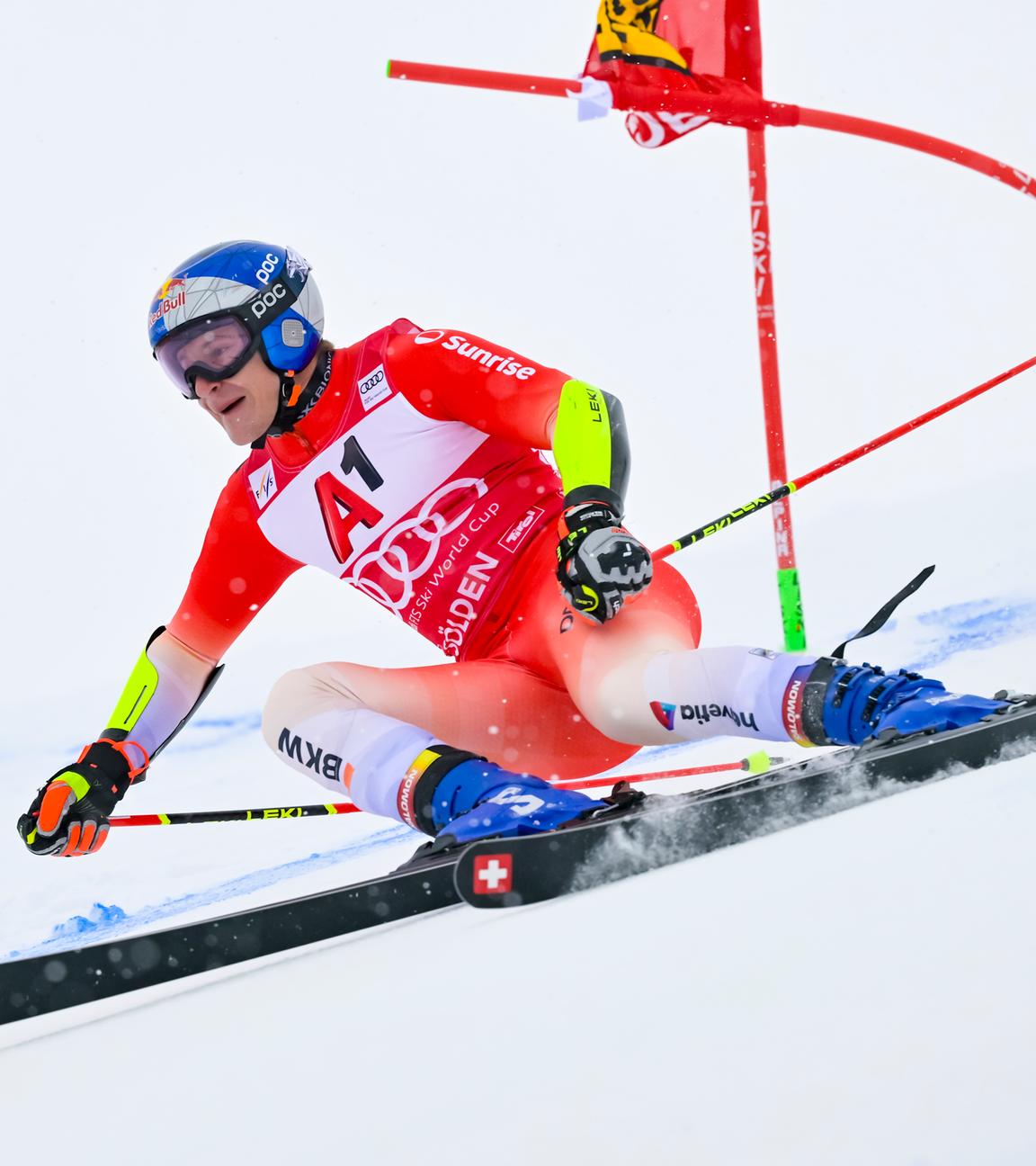 Marco Odermatt aus der Schweiz in Aktion.