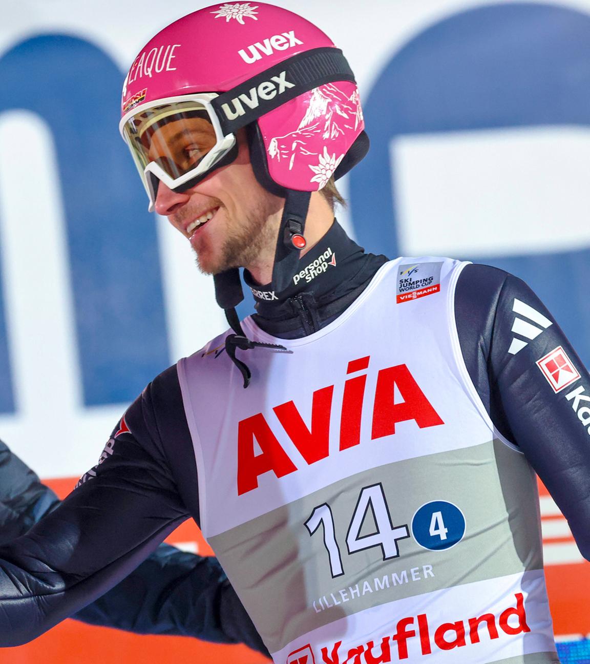 Felix Hoffmann (Deutschland) im Mixed-Team-Wettbewerb beim Weltcup-Skispringen auf der Großschanze Lysgardsbakken.