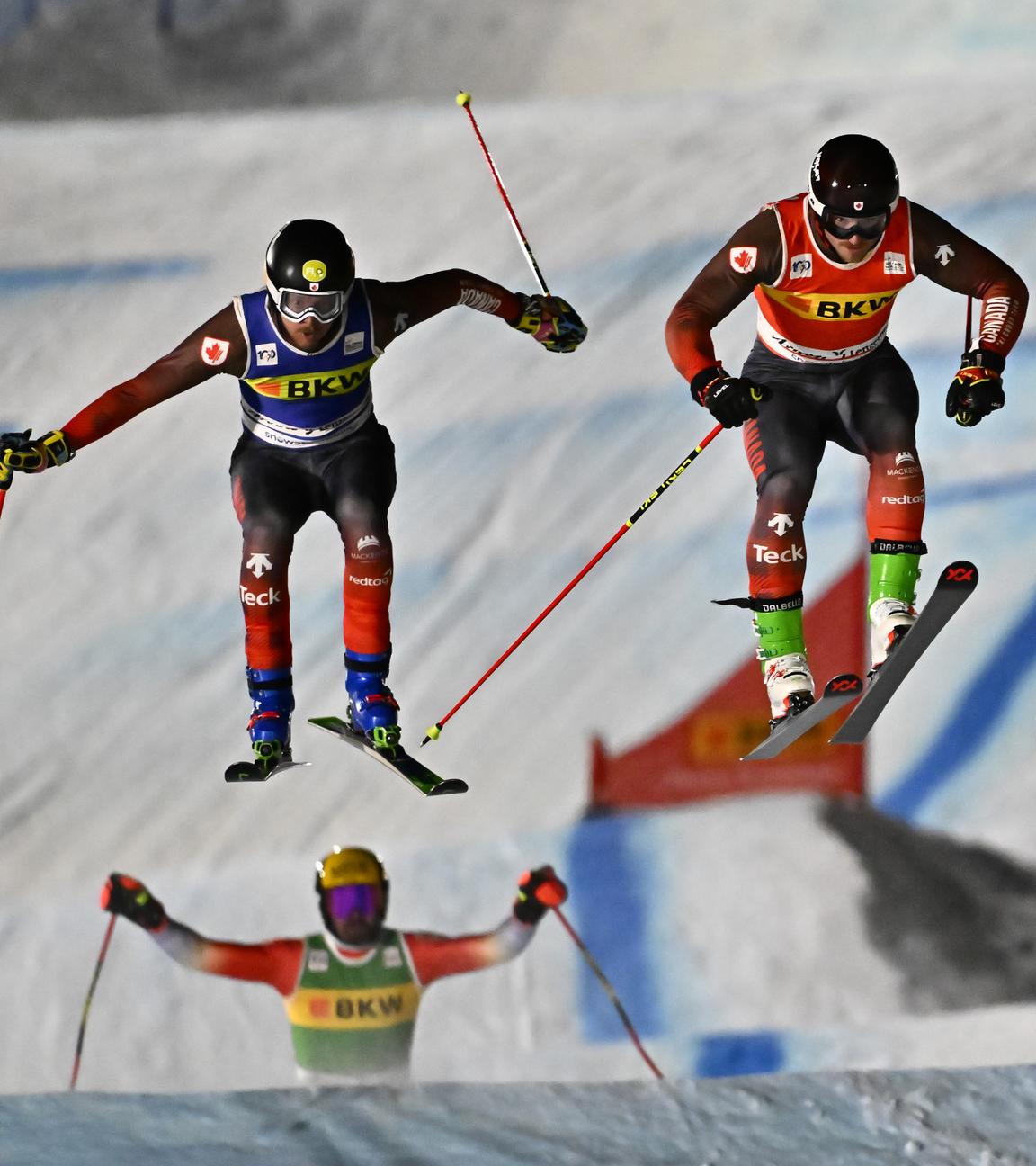 Skicross: Florian Wilmsmann und Reece Howden (r.).