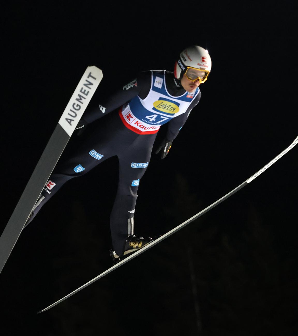 Skispringer Philipp Raimund beim Weltcupspringen in Lillehammer