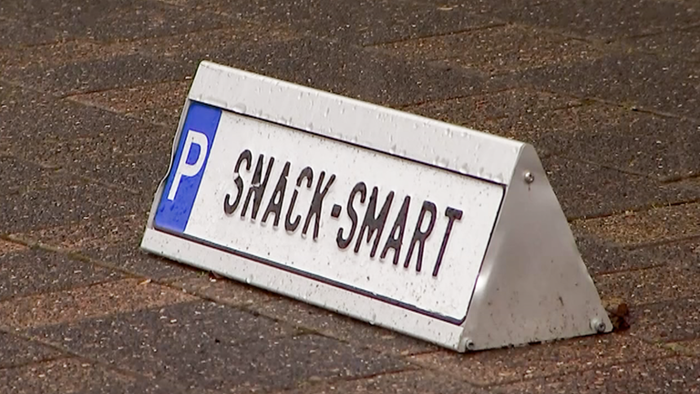 Schild mit der Aufschrift "Snack-Smart"
