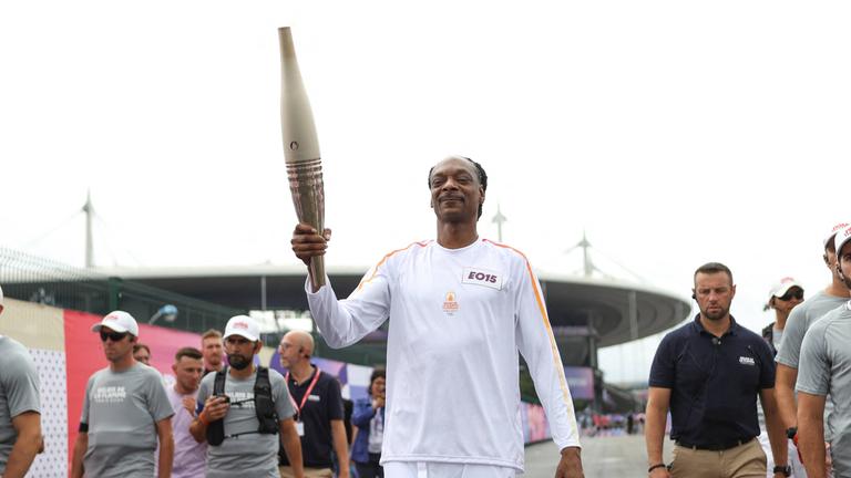 Snoop Dogg mit der Olympiafackel