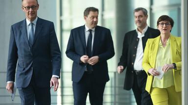 Markus Söder, Friedrich Merz, Lars Klingbeil und Saskia Esken während der Pressekonferenz