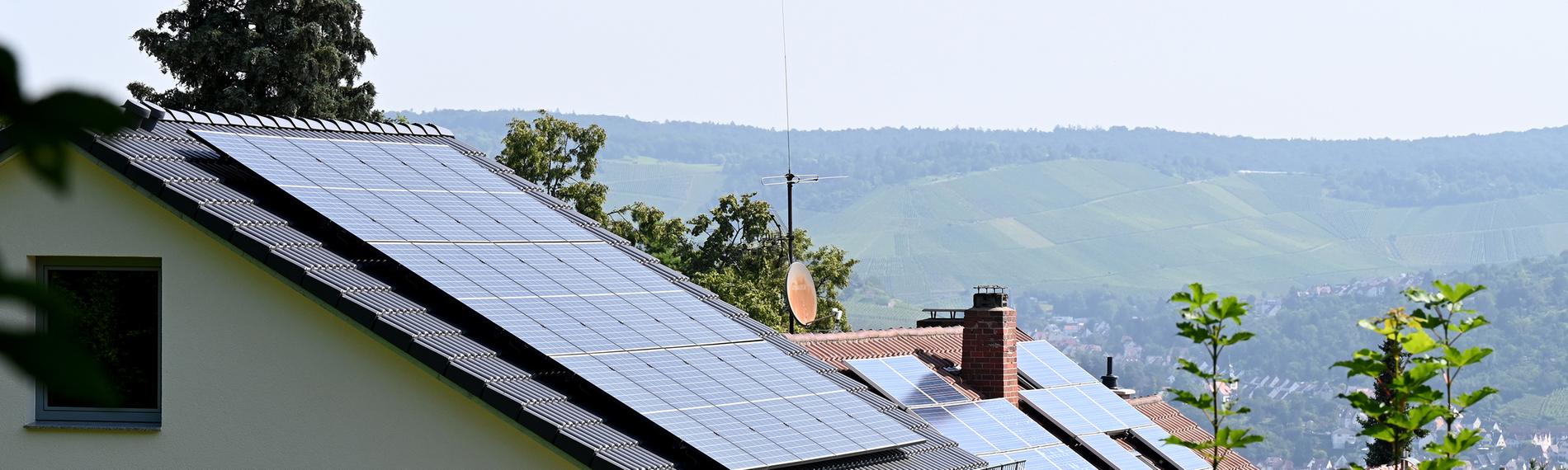 Solaranlagen auf den Dächern von Einfamilienhäusern in Baden-Württemberg