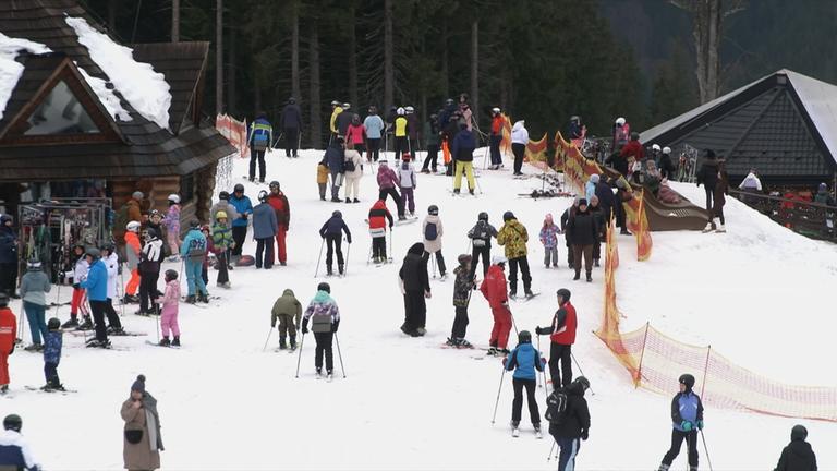 Gut besuchte Skipiste