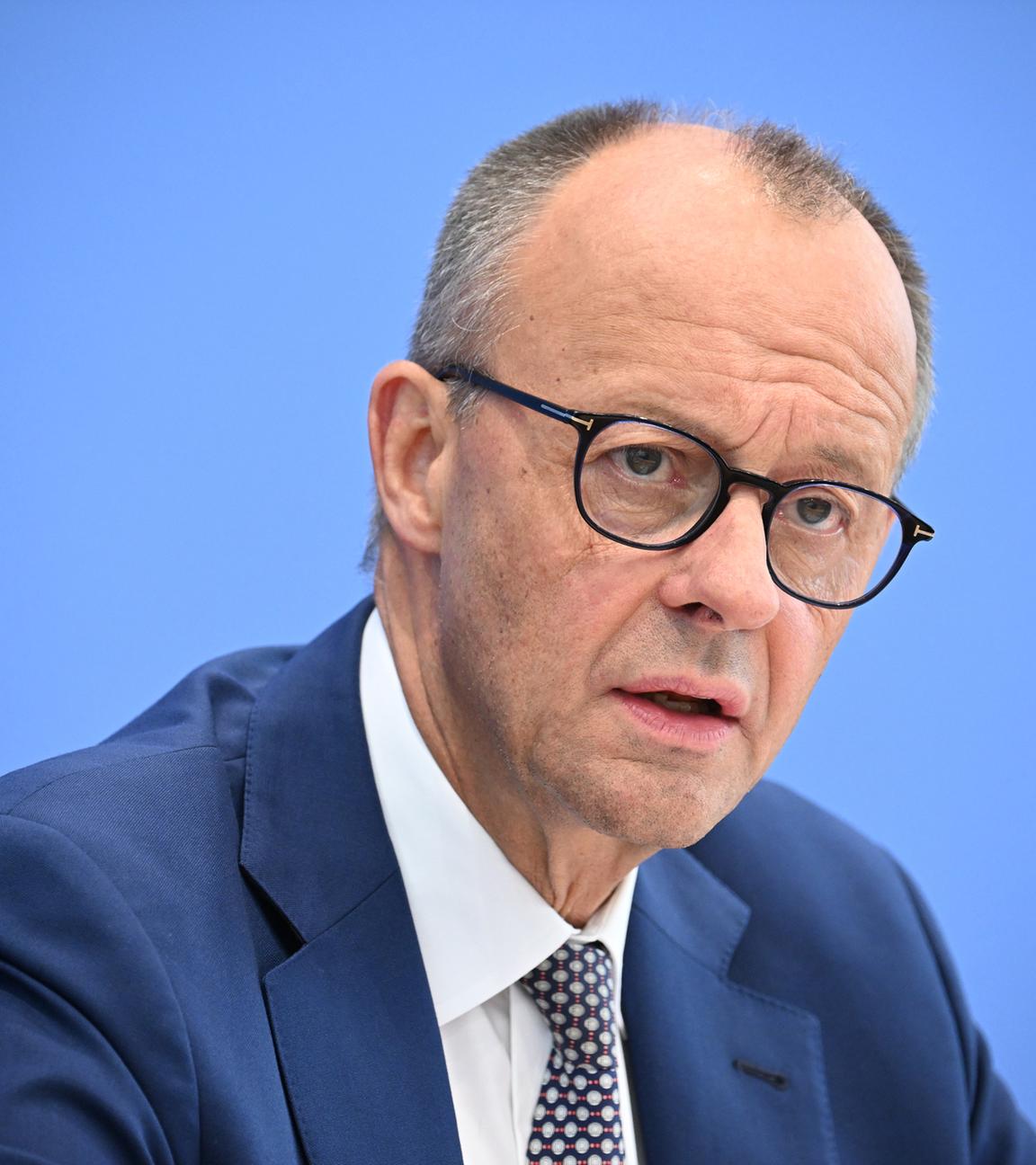 Bundeskanzler Friedrich Merz (CDU) spricht bei seiner Sommer-Pressekonferenz in der Bundespressekonferenz.