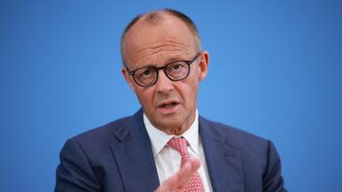 Bundeskanzler Friedrich Merz bei der Sommerpresssekonferenz