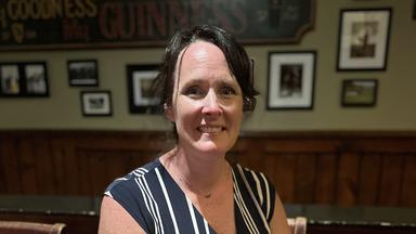 Noelle Sommers gehört ein Pub in Boston.