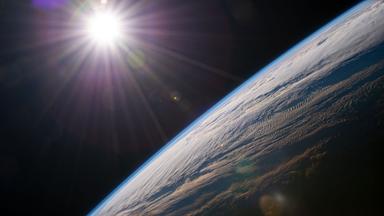 Datenzentren werden "im großen Maße" im All existieren