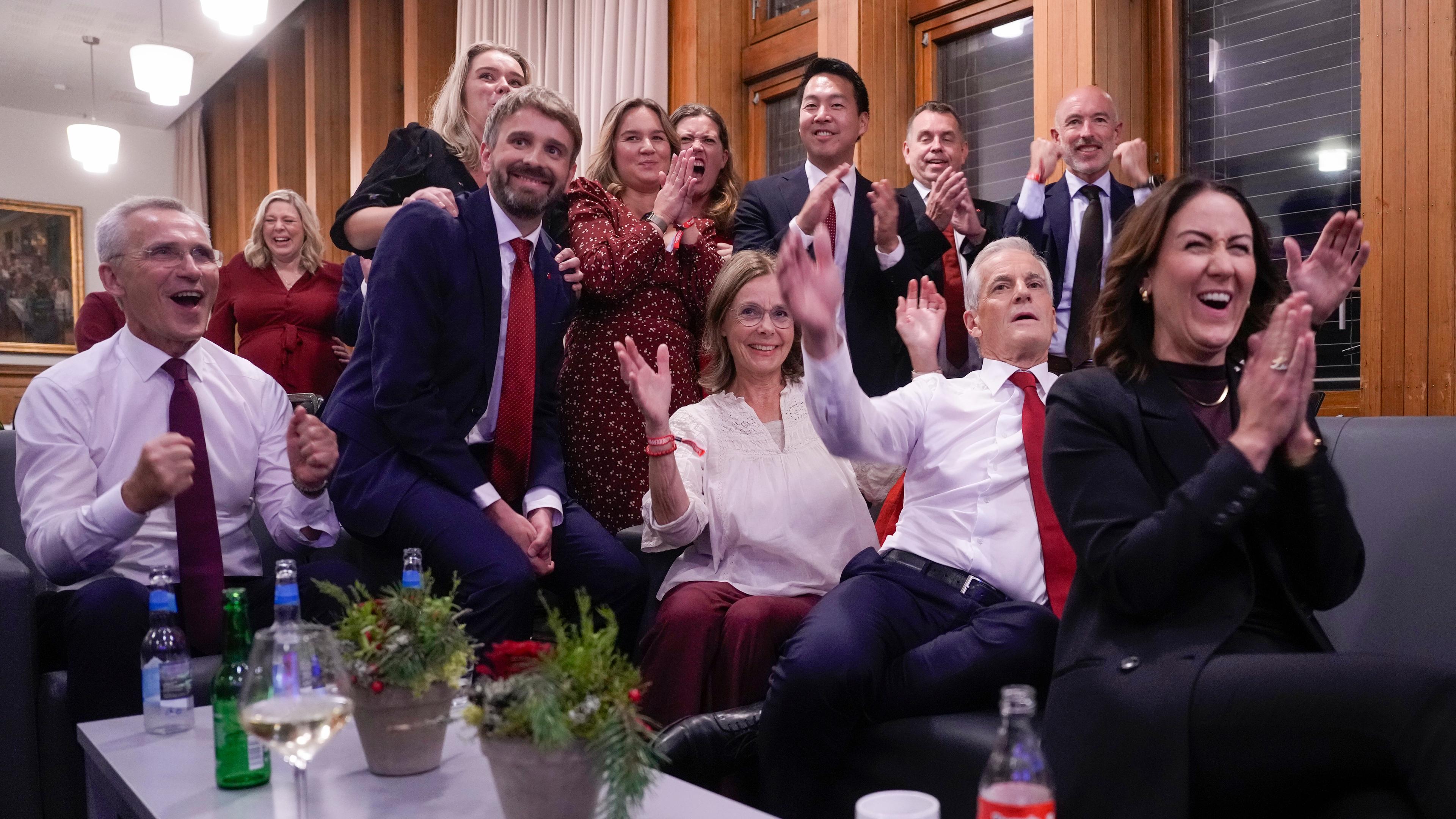 Die Wahlparty der sozialdemokratischen Arbeiterpartei im Volkshaus während der Parlamentswahlen in Norwegen 2025.
