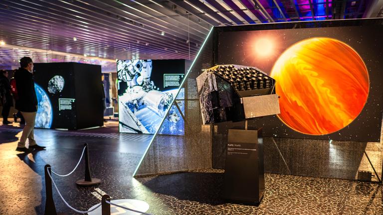 Die Space Tech Expo, Europas größte Fachmesse für Raumfahrttechnik und -technologie, sowie die Ministerratskonferenz der Europäischen Weltraumorganisation (ESA).