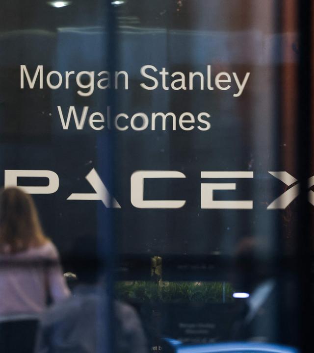 Seit heute ist das Raumfahrtunternehmen SpaceX an der Technologiebörse NASDAQ handelbar.